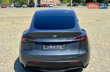 Внедорожник / Кроссовер Tesla Model Y 2024 в 