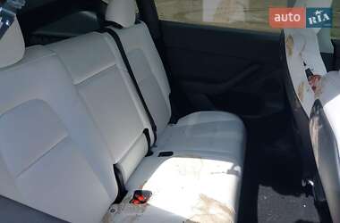 Внедорожник / Кроссовер Tesla Model Y 2024 в 