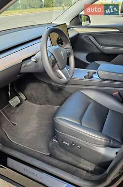 Внедорожник / Кроссовер Tesla Model Y 2023 в 