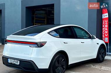 Внедорожник / Кроссовер Tesla Model Y 2025 в 