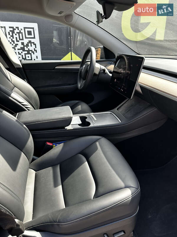 Позашляховик / Кросовер Tesla Model Y 2023 в Львові