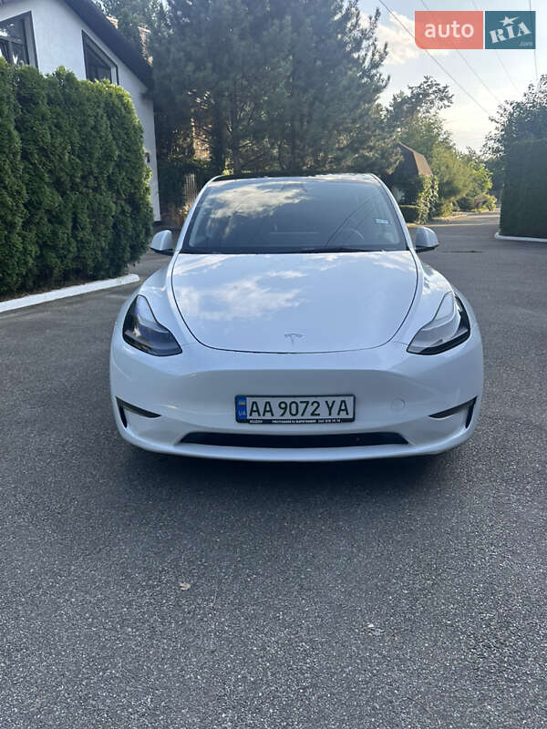Позашляховик / Кросовер Tesla Model Y 2023 в Києві