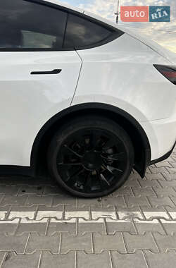 Позашляховик / Кросовер Tesla Model Y 2022 в 