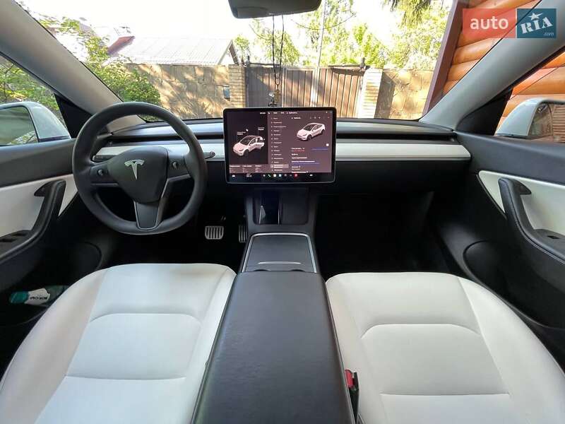Внедорожник / Кроссовер Tesla Model Y 2021 в Днепре