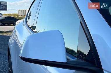 Внедорожник / Кроссовер Tesla Model Y 2024 в 