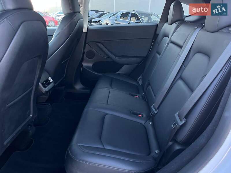 Внедорожник / Кроссовер Tesla Model Y 2024 в Львове