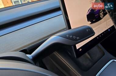 Внедорожник / Кроссовер Tesla Model Y 2023 в 