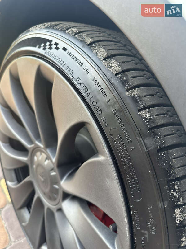 Позашляховик / Кросовер Tesla Model Y 2023 в Києві