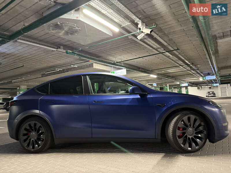 Позашляховик / Кросовер Tesla Model Y 2020 в Києві