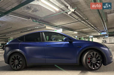 Внедорожник / Кроссовер Tesla Model Y 2020 в 
