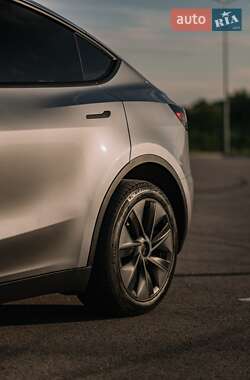Внедорожник / Кроссовер Tesla Model Y 2024 в 