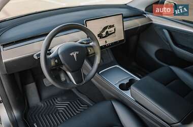 Внедорожник / Кроссовер Tesla Model Y 2024 в 