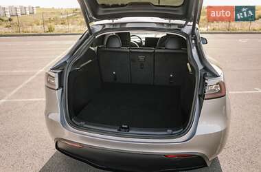 Внедорожник / Кроссовер Tesla Model Y 2024 в 