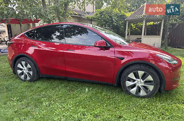 Внедорожник / Кроссовер Tesla Model Y 2021 в 