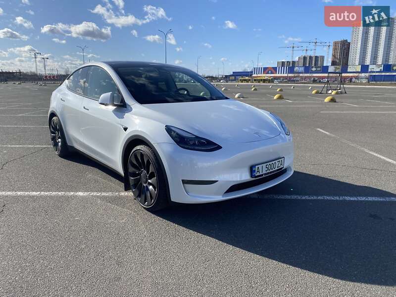 Tesla Model Y 2022