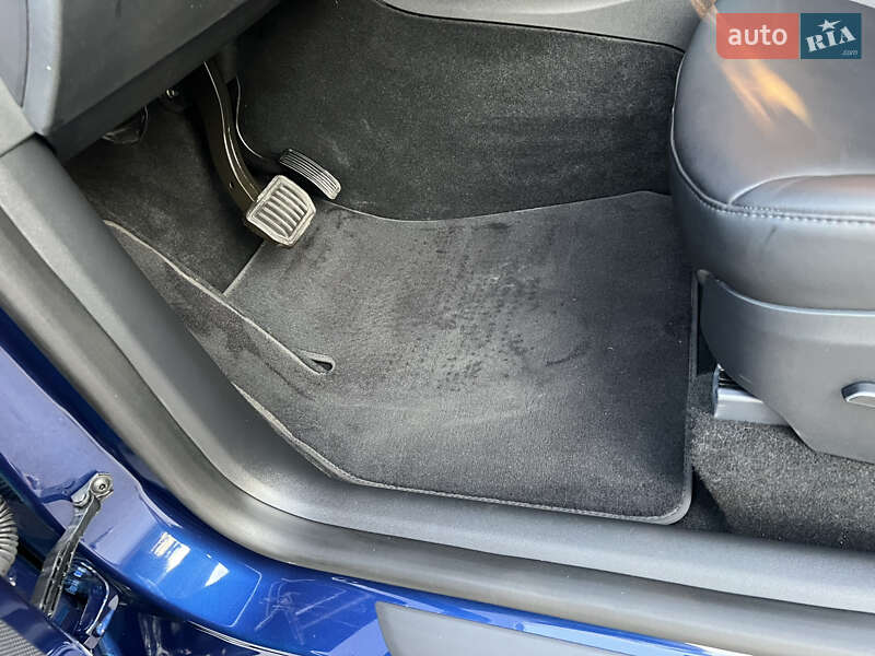 Внедорожник / Кроссовер Tesla Model Y 2024 в Тернополе