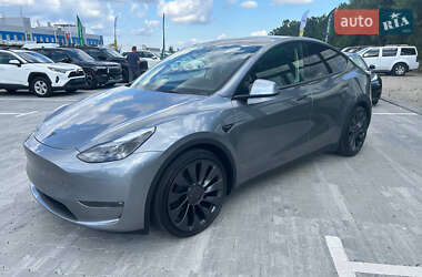 Внедорожник / Кроссовер Tesla Model Y 2024 в 