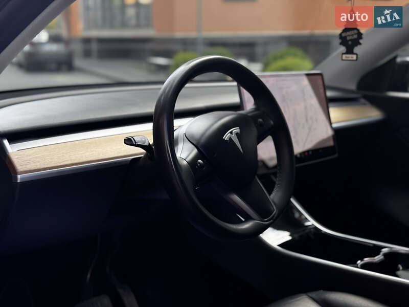 Внедорожник / Кроссовер Tesla Model Y 2020 в Ивано-Франковске