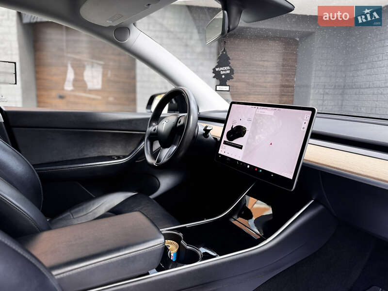 Внедорожник / Кроссовер Tesla Model Y 2020 в Ивано-Франковске