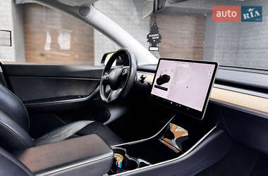 Внедорожник / Кроссовер Tesla Model Y 2020 в 