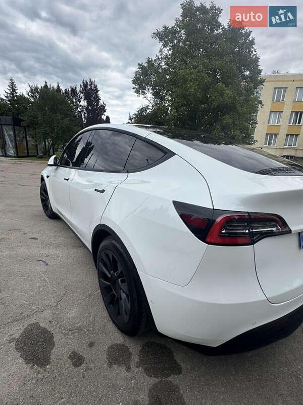 Позашляховик / Кросовер Tesla Model Y 2021 в Рівному