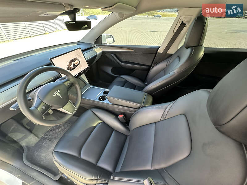 Позашляховик / Кросовер Tesla Model Y 2023 в Києві