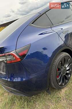 Внедорожник / Кроссовер Tesla Model Y 2023 в 