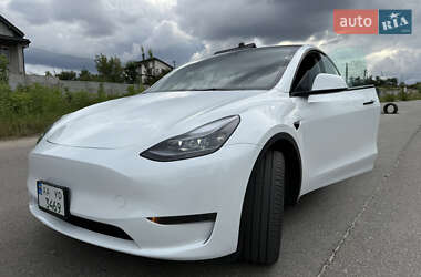 Позашляховик / Кросовер Tesla Model Y 2024 в Києві
