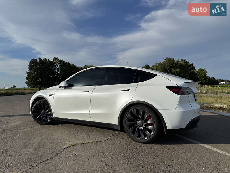 Позашляховик / Кросовер Tesla Model Y 2022 в Сумах фото 3 Позашляховик / Кросовер Tesla Model Y 2022 в Сумах