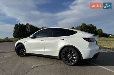 Позашляховик / Кросовер Tesla Model Y 2022 в 