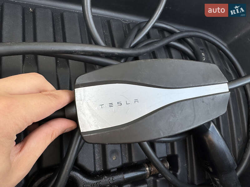 Позашляховик / Кросовер Tesla Model Y 2022 в Сумах фото 36 Позашляховик / Кросовер Tesla Model Y 2022 в Сумах