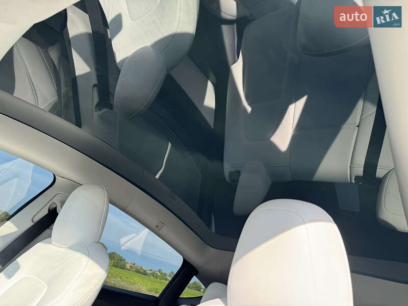 Позашляховик / Кросовер Tesla Model Y 2022 в Сумах фото 41 Позашляховик / Кросовер Tesla Model Y 2022 в Сумах