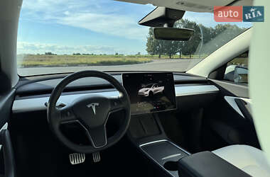 Позашляховик / Кросовер Tesla Model Y 2022 в 