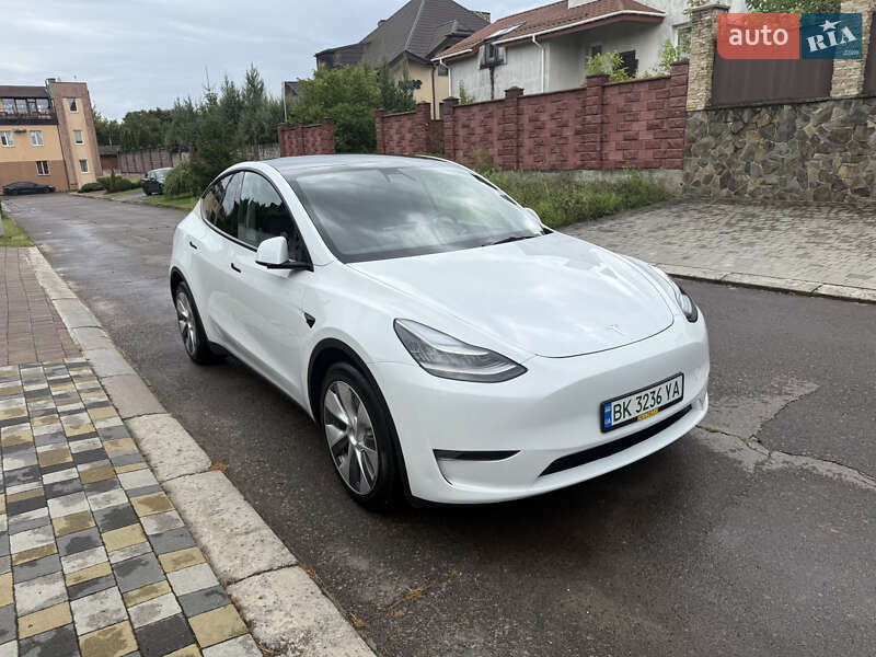 Внедорожник / Кроссовер Tesla Model Y 2023 в Ровно фото 3 Внедорожник / Кроссовер Tesla Model Y 2023 в Ровно