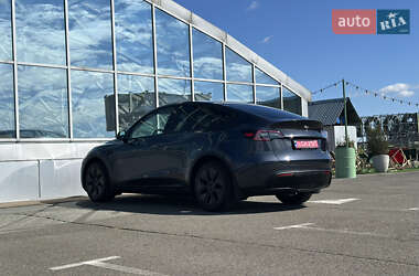 Внедорожник / Кроссовер Tesla Model Y 2024 в 