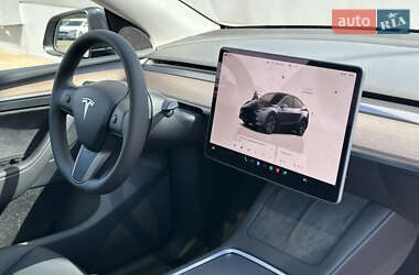Внедорожник / Кроссовер Tesla Model Y 2024 в 