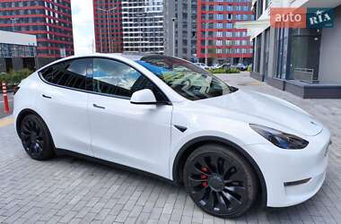 Позашляховик / Кросовер Tesla Model Y 2022 в Києві
