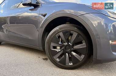 Позашляховик / Кросовер Tesla Model Y 2023 в 