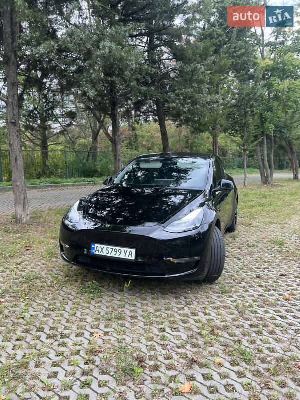 Tesla Model Y 2022