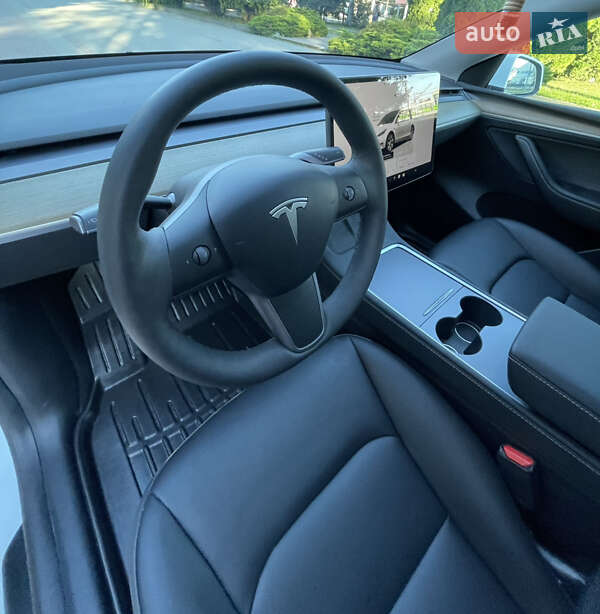 Позашляховик / Кросовер Tesla Model Y 2023 в Тернополі