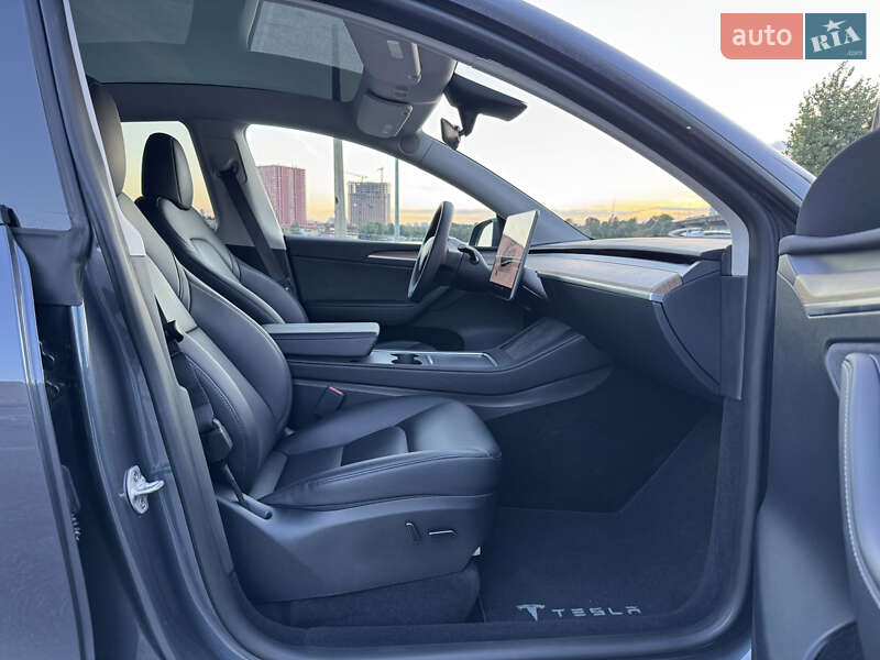 Позашляховик / Кросовер Tesla Model Y 2023 в Києві