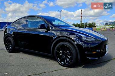 Внедорожник / Кроссовер Tesla Model Y 2023 в 