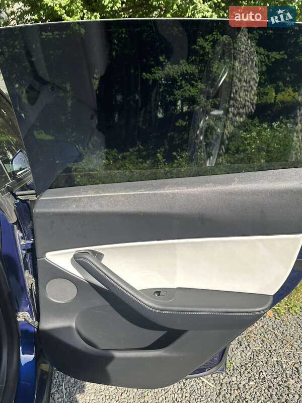Позашляховик / Кросовер Tesla Model Y 2020 в Львові
