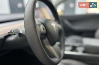 Внедорожник / Кроссовер Tesla Model Y 2021 в 