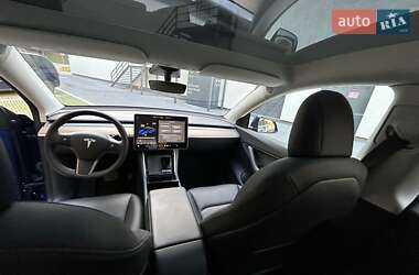 Внедорожник / Кроссовер Tesla Model Y 2021 в 