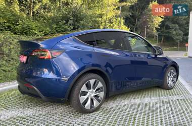 Внедорожник / Кроссовер Tesla Model Y 2021 в 