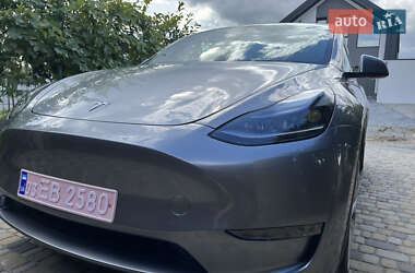 Внедорожник / Кроссовер Tesla Model Y 2024 в 