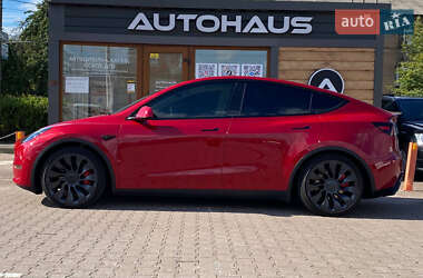 Позашляховик / Кросовер Tesla Model Y 2023 в 