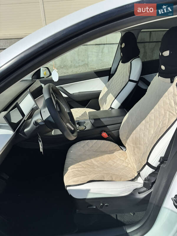 Позашляховик / Кросовер Tesla Model Y 2021 в Львові