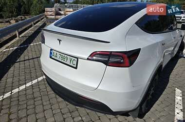 Внедорожник / Кроссовер Tesla Model Y 2021 в 